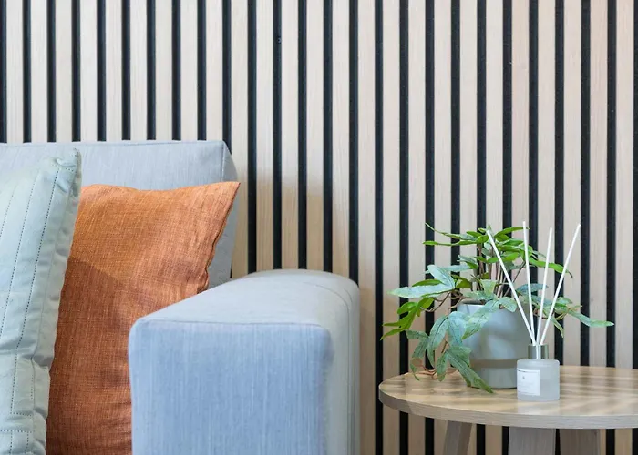 Apartamento Modern 2 Bedroom Flat Near Centre With Free Parking, Ideal For Contractors & Long - Nordstay